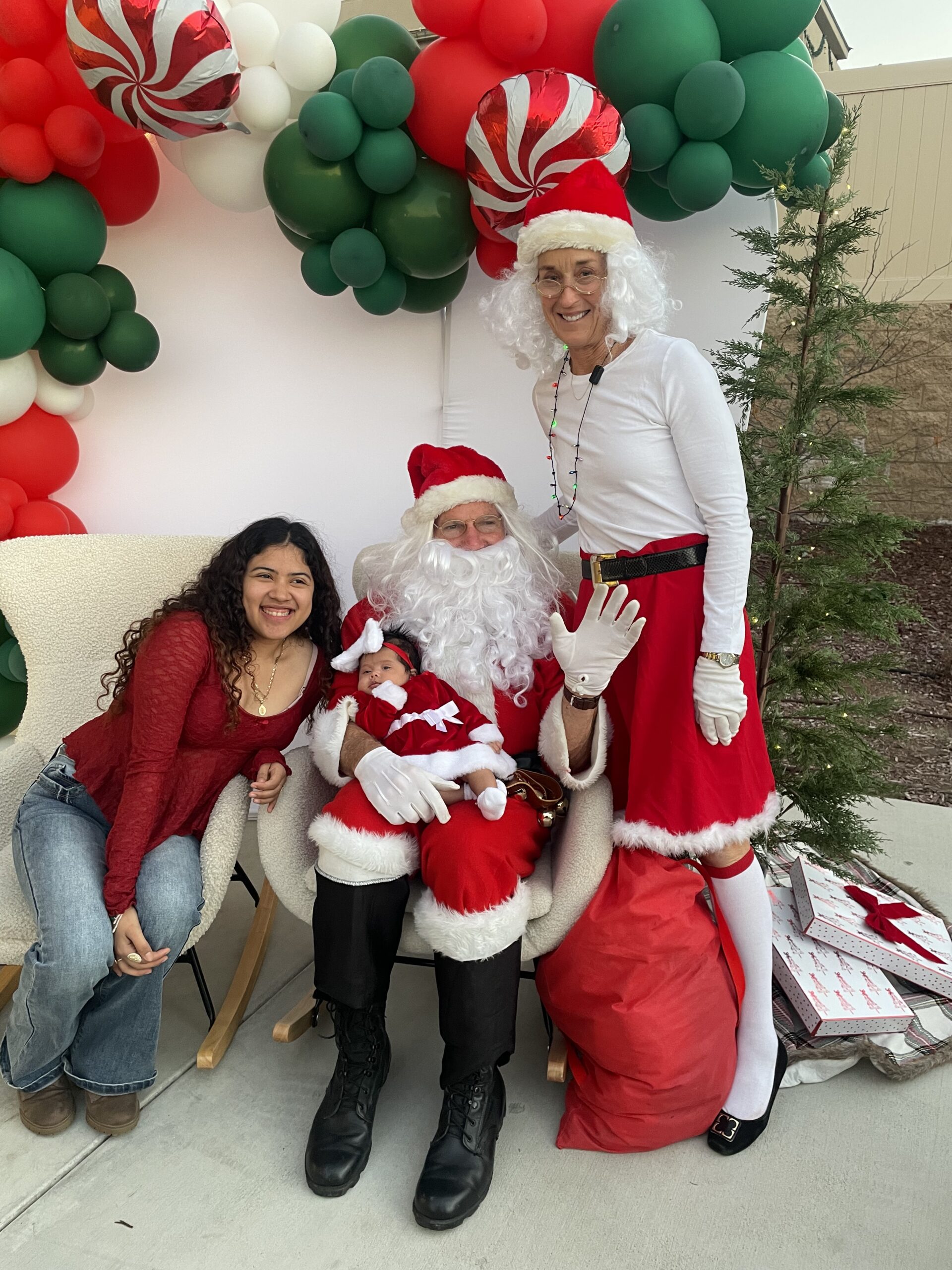Sponsor a Single Mom This Christmas